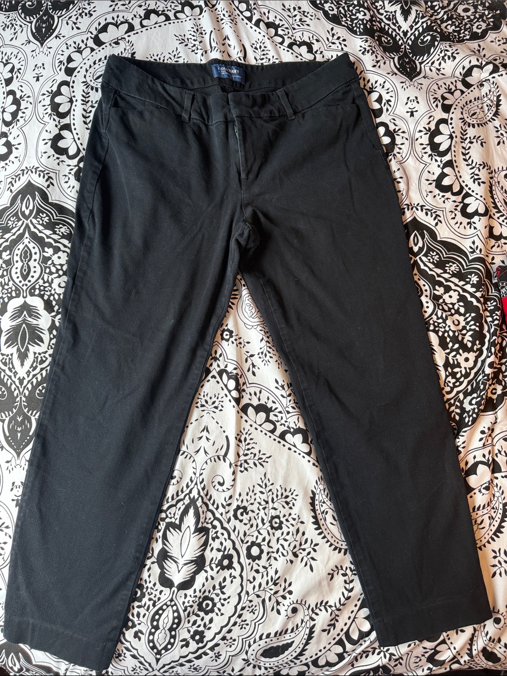 Old Navy Black Women’s Capris Pants